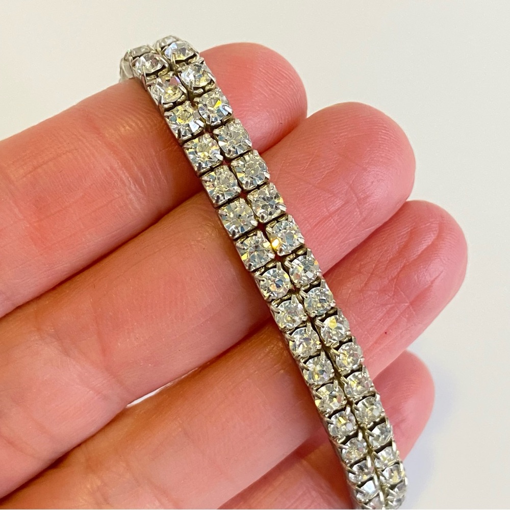 Vintage Rhinestone Stretch Bracelet Tennis Silver Tone Double Strand Prong Set